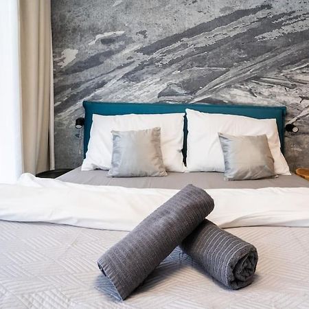 Parkside Harmony Apartment - Brno Dış mekan fotoğraf
